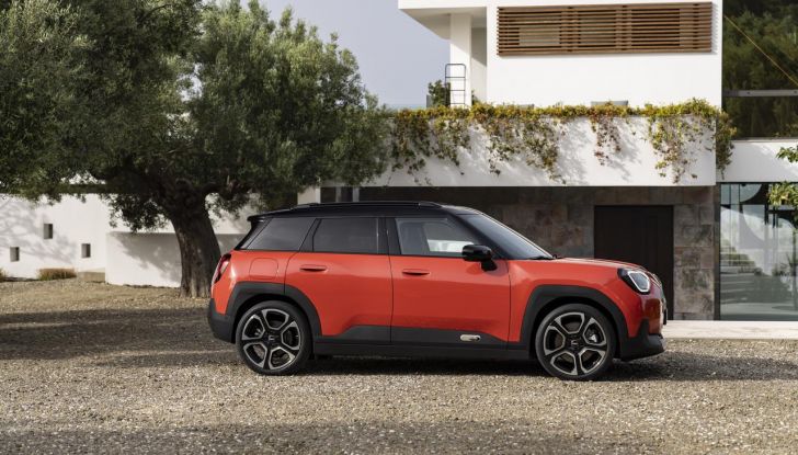 Nuova Mini Aceman: caratteristiche, design, abitacolo, versioni, motori e autonomia - Foto 14 di 134