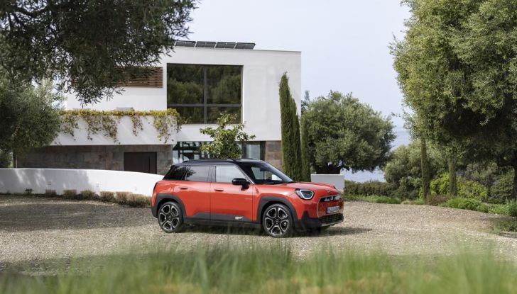 Nuova Mini Aceman: caratteristiche, design, abitacolo, versioni, motori e autonomia - Foto 9 di 134