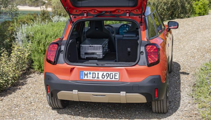Nuova Mini Aceman: caratteristiche, design, abitacolo, versioni, motori e autonomia - Foto 129 di 134