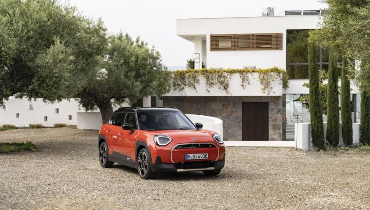 Nuova Mini Aceman: caratteristiche, design, abitacolo, versioni, motori e autonomia - Foto 1 di 134