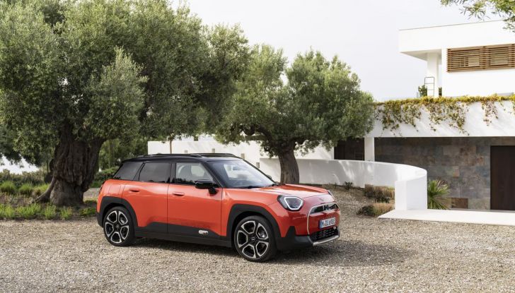 Nuova Mini Aceman: caratteristiche, design, abitacolo, versioni, motori e autonomia - Foto 11 di 134