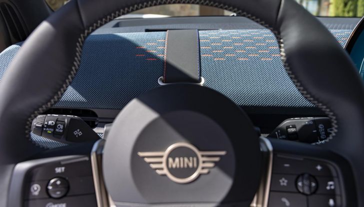 Nuova Mini Aceman: caratteristiche, design, abitacolo, versioni, motori e autonomia - Foto 118 di 134