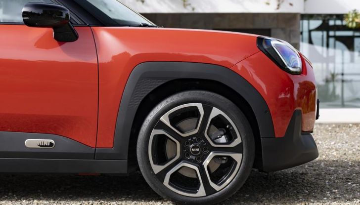 Nuova Mini Aceman: caratteristiche, design, abitacolo, versioni, motori e autonomia - Foto 99 di 134