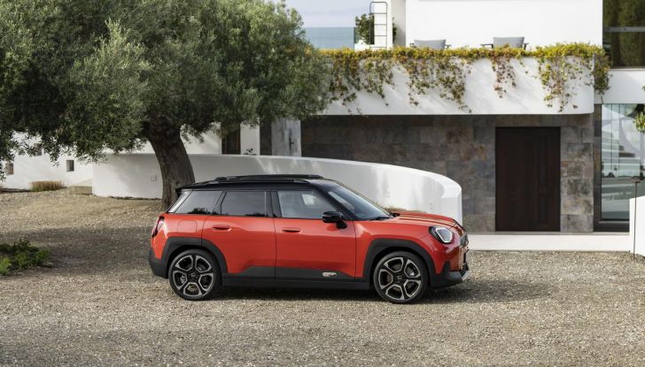 Nuova Mini Aceman: caratteristiche, design, abitacolo, versioni, motori e autonomia - Foto 17 di 134