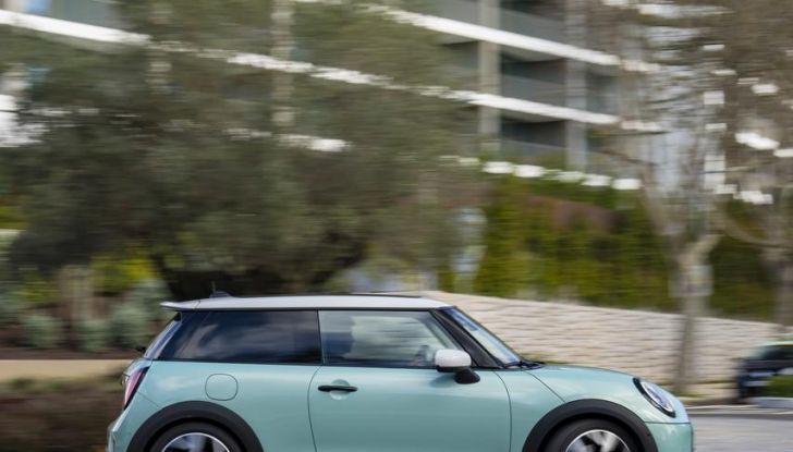 Mini Cooper S: svelato il nuovo allestimento Classic - Foto 9 di 48