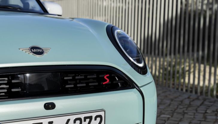 Mini Cooper S: svelato il nuovo allestimento Classic - Foto 30 di 48