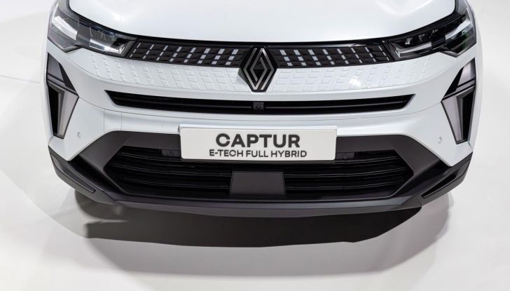 Nuovo Renault Captur: si aprono gli ordini in Italia da 22.550 euro - Foto 121 di 136