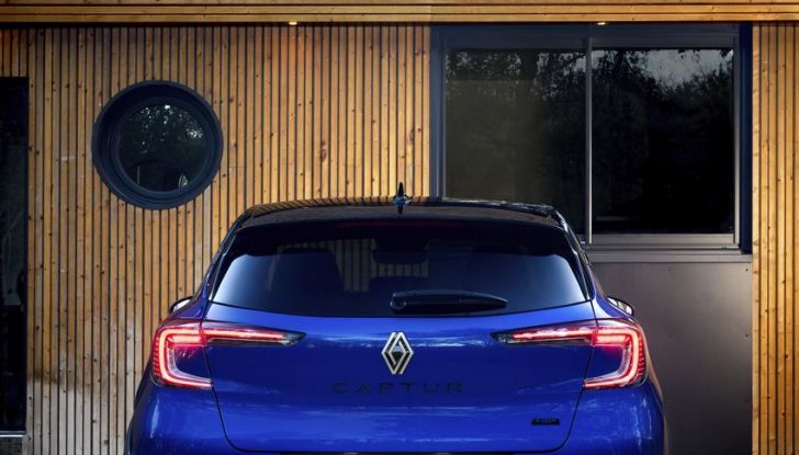 Nuovo Renault Captur: si aprono gli ordini in Italia da 22.550 euro - Foto 77 di 136