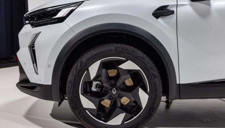 Nuovo Renault Captur: si aprono gli ordini in Italia da 22.550 euro - Foto 129 di 136