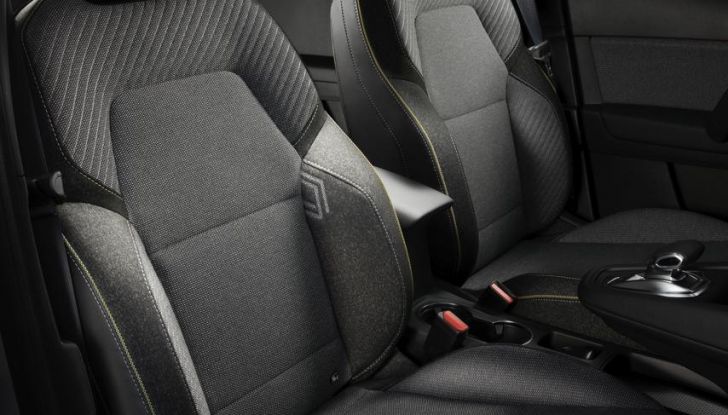 Nuovo Renault Captur: si aprono gli ordini in Italia da 22.550 euro - Foto 11 di 136