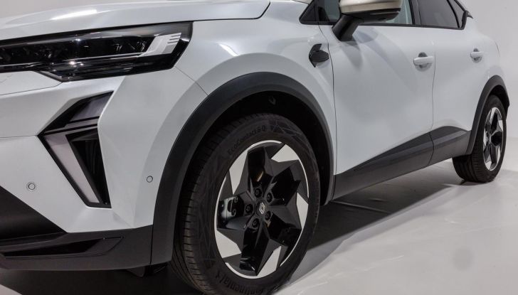 Nuovo Renault Captur: si aprono gli ordini in Italia da 22.550 euro - Foto 128 di 136