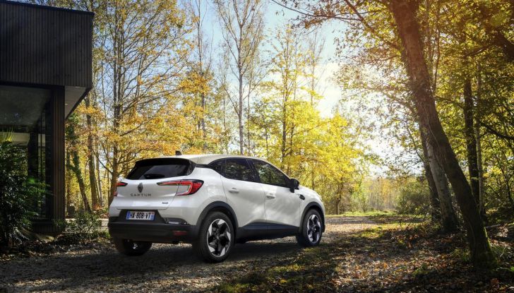 Nuovo Renault Captur: si aprono gli ordini in Italia da 22.550 euro - Foto 22 di 136