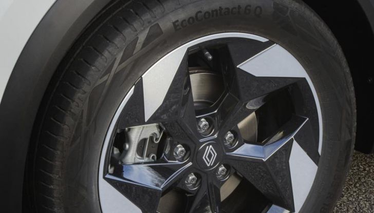 Nuovo Renault Captur: si aprono gli ordini in Italia da 22.550 euro - Foto 16 di 136