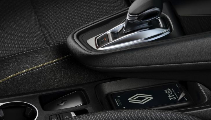 Nuovo Renault Captur: si aprono gli ordini in Italia da 22.550 euro - Foto 12 di 136