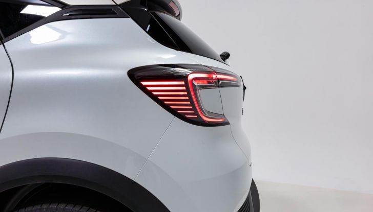 Nuovo Renault Captur: si aprono gli ordini in Italia da 22.550 euro - Foto 110 di 136