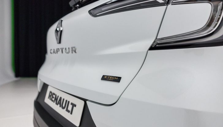 Nuovo Renault Captur: si aprono gli ordini in Italia da 22.550 euro - Foto 124 di 136