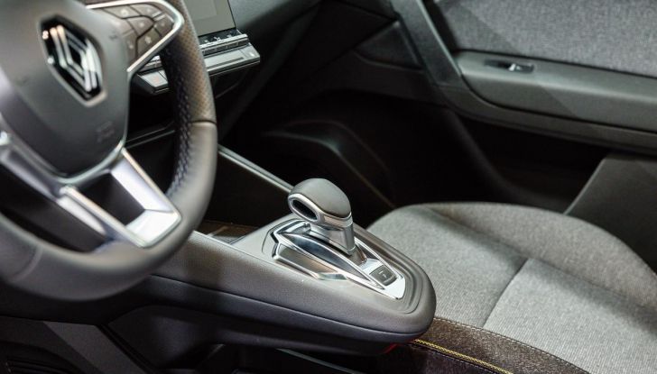 Nuovo Renault Captur: si aprono gli ordini in Italia da 22.550 euro - Foto 132 di 136