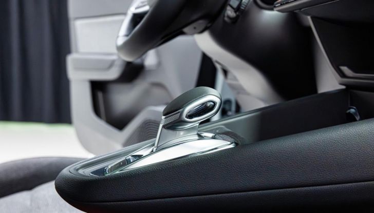 Nuovo Renault Captur: si aprono gli ordini in Italia da 22.550 euro - Foto 112 di 136