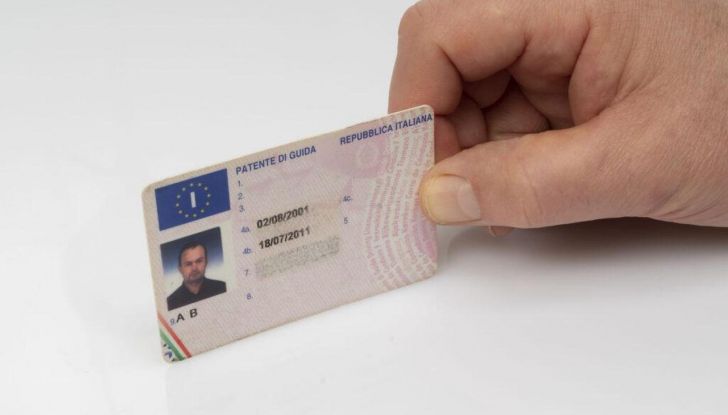 Smarrimento patente: guida al duplicato e denuncia - Foto 8 di 13