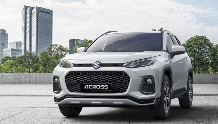 Suzuki Across Plug-in 2024: caratteristiche, dotazioni, motore e prezzi - Foto 16 di 16