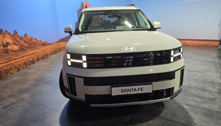 Hyundai: innovazione e rinnovo della gamma con la nuova Santa Fe - Foto 6 di 22