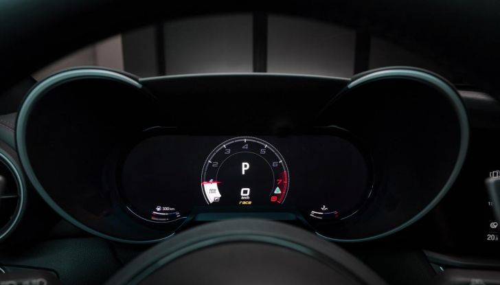 Alfa Romeo Giulia e Stelvio Quadrifoglio Super Sport: debutta la nuova serie limitata - Foto 19 di 57