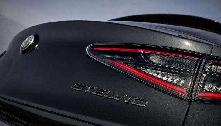 Alfa Romeo Giulia e Stelvio Quadrifoglio Super Sport: debutta la nuova serie limitata - Foto 47 di 57