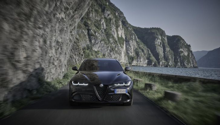 Alfa Romeo Giulia e Stelvio Quadrifoglio Super Sport: debutta la nuova serie limitata - Foto 13 di 57