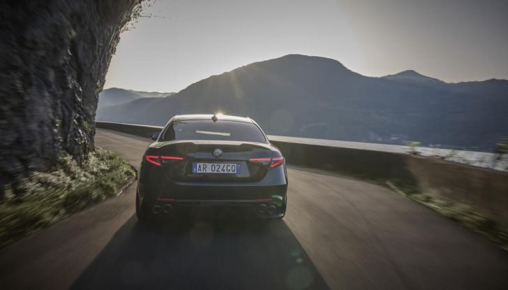 Alfa Romeo Giulia e Stelvio Quadrifoglio Super Sport: debutta la nuova serie limitata - Foto 14 di 57