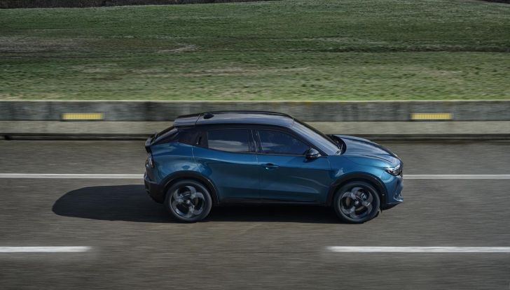 Alfa Romeo Junior Ibrida ed Elettrica