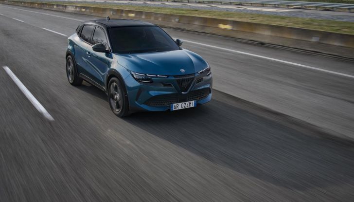 Alfa Romeo Junior Ibrida ed Elettrica