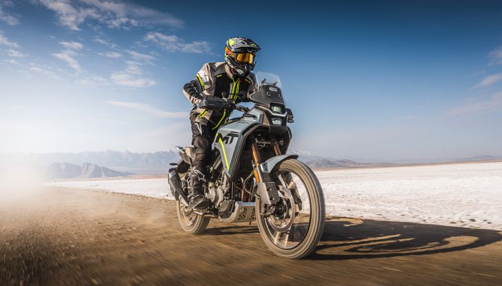 CFMOTO 450MT: caratteristiche, colori e prezzi - Foto 12 di 17