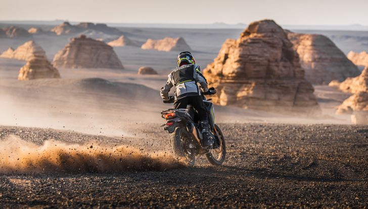 CFMOTO 450MT: caratteristiche, colori e prezzi - Foto 15 di 17