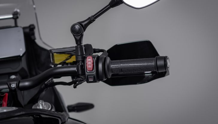 CFMOTO 450MT: caratteristiche, colori e prezzi - Foto 3 di 17