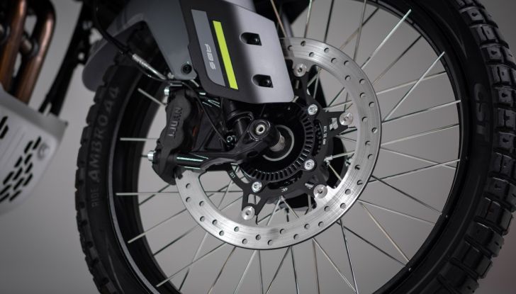 CFMOTO 450MT: caratteristiche, colori e prezzi - Foto 7 di 17