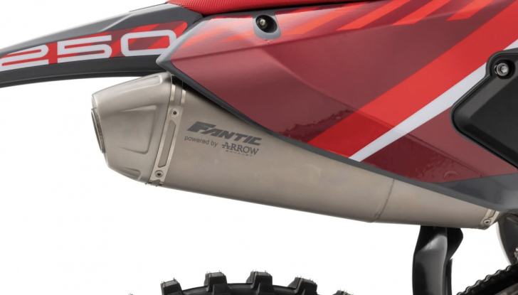 Fantic presenta la nuova gamma MX ed Enduro 2025 - Foto 3 di 11