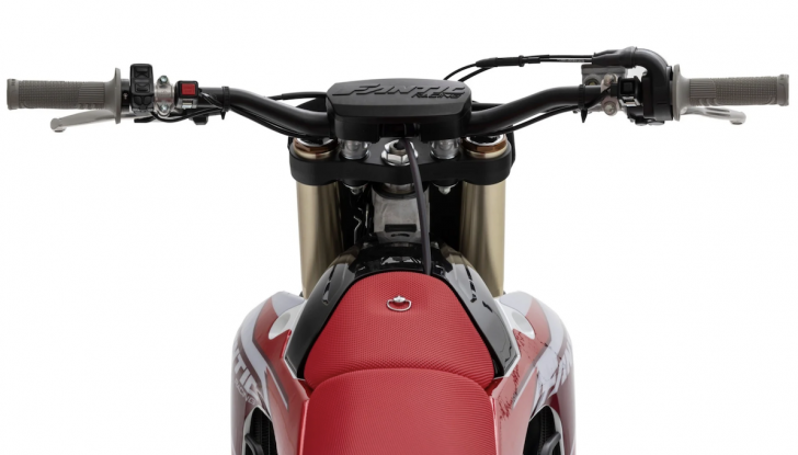 Fantic presenta la nuova gamma MX ed Enduro 2025 - Foto 4 di 11