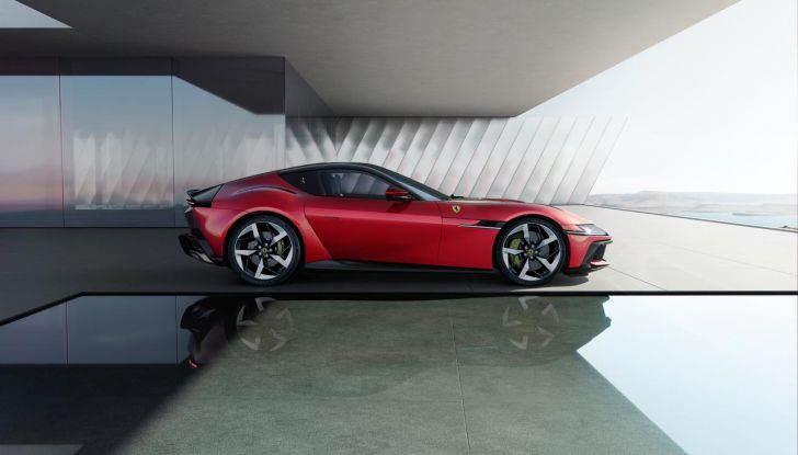 Ferrari 12Cilindri: caratteristiche, design, abitacolo, motore e prestazioni - Foto 11 di 61