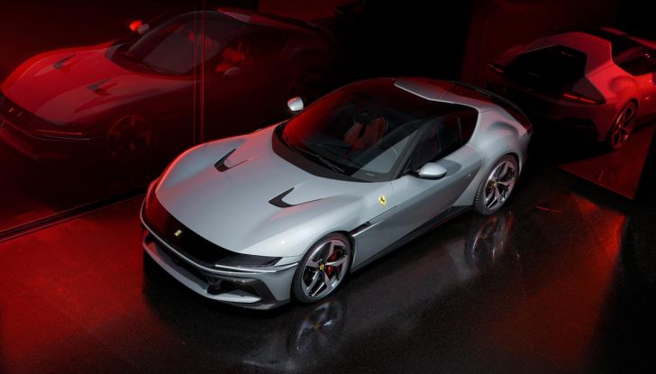 Ferrari 12Cilindri: caratteristiche, design, abitacolo, motore e prestazioni - Foto 13 di 61