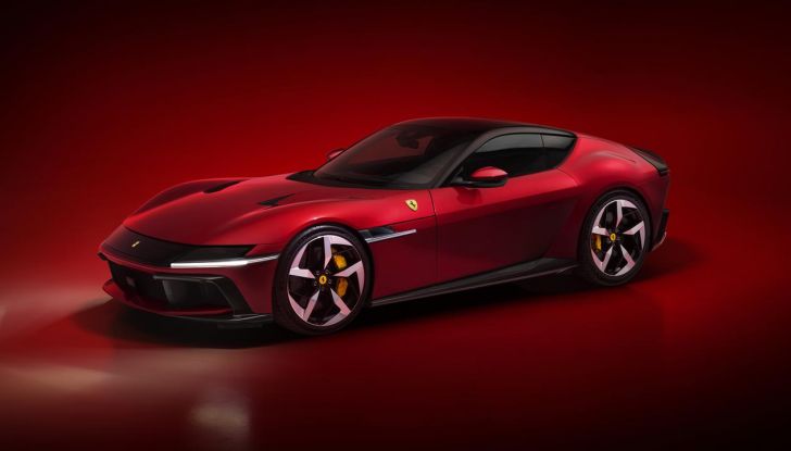 Ferrari 12Cilindri: caratteristiche, design, abitacolo, motore e prestazioni - Foto 10 di 61