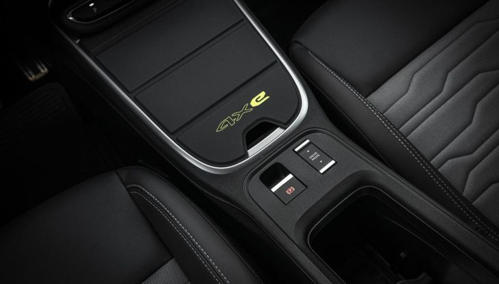 Jeep Avenger 4xe: al via agli ordini in Italia con prezzi da 31.150 euro - Foto 24 di 43