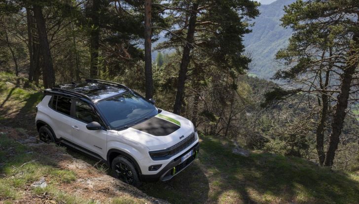 Jeep Avenger 4xe: al via agli ordini in Italia con prezzi da 31.150 euro - Foto 33 di 43