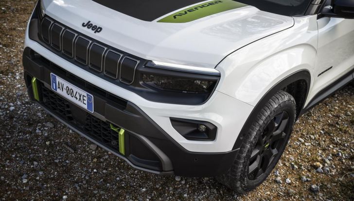 Jeep Avenger 4xe: al via agli ordini in Italia con prezzi da 31.150 euro - Foto 5 di 43