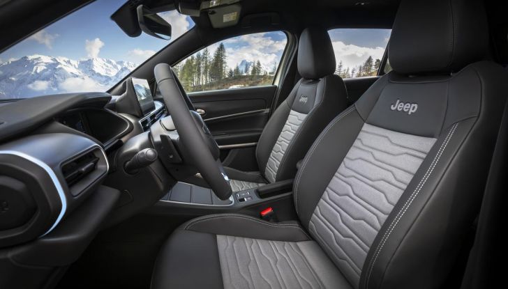 Jeep Avenger 4xe: al via agli ordini in Italia con prezzi da 31.150 euro - Foto 26 di 43