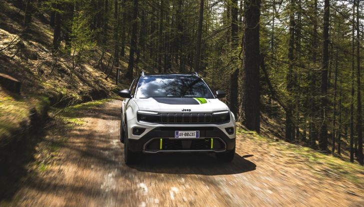 Jeep Avenger 4xe: al via agli ordini in Italia con prezzi da 31.150 euro - Foto 13 di 43