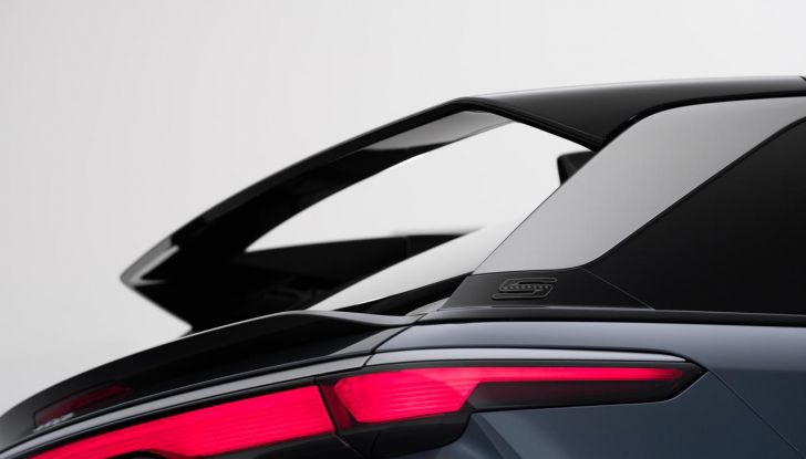 Nuova Jeep Wagoneer S: caratteristiche, design, abitacolo, prestazioni e autonomia - Foto 12 di 74