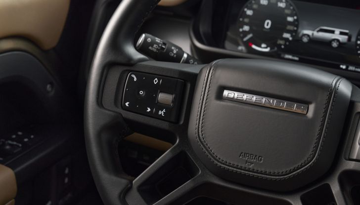 Land Rover Defender 2025: caratteristiche, design, abitacolo, motori e pacchetti - Foto 54 di 119