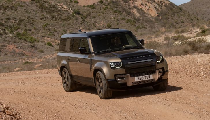 Land Rover Defender 130 2025