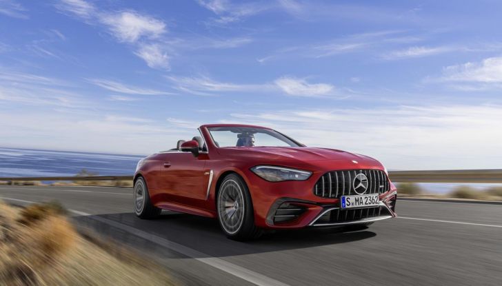 Mercedes-AMG CLE 53 Cabriolet: caratteristiche, design, abitacolo, motore e prestazioni - Foto 2 di 27