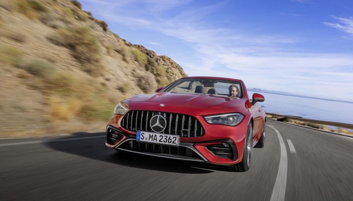 Mercedes-AMG CLE 53 Cabriolet: caratteristiche, design, abitacolo, motore e prestazioni - Foto 4 di 27